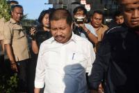 KPK Serahkan Amril Mukminin ke PN Tipikor Pekanbaru